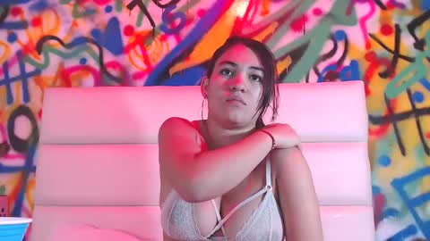 Snapshot of kyliebenson chatting on February 3, 2025, 11:58 pm Melissa online show from February 3, 2025, 11:58 pm