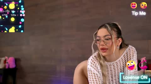 Kylie online show from December 18, 2024, 10:13 pm