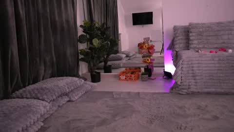 Snapshot of kyliejoyce chatting on November 13, 2025, 9:36 pm Kylie online show from November 13, 2025, 9:36 pm