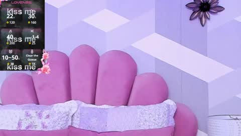 Snapshot of kyliemonnet chatting on December 30, 2024, 12:52 pm Kylie jl online show from December 30, 2024, 12:52 pm