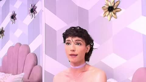 Snapshot of kyliemonnet chatting on September 17, 2025, 2:08 pm Kylie jl online show from September 17, 2025, 2:08 pm