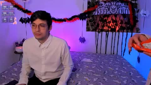 Snapshot of kylietimothee chatting on October 17, 2025, 7:05 pm kylietimothee online show from October 17, 2025, 7:05 pm