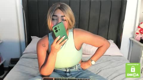 kylie white boobs online show from February 23, 2026, 8:28 pm