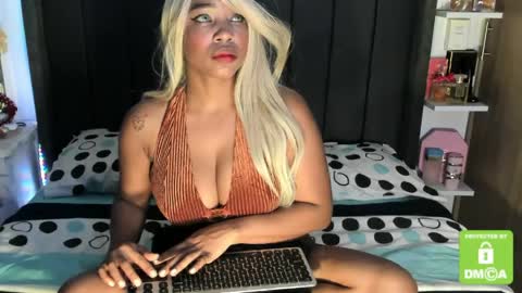 kylie white boobs online show from May 15, 2026, 9:55 pm
