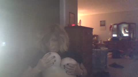 kym12672 online show from June 27, 2026, 1:32 am