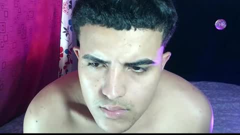 kym629357 online show from November 8, 2025, 9:02 pm