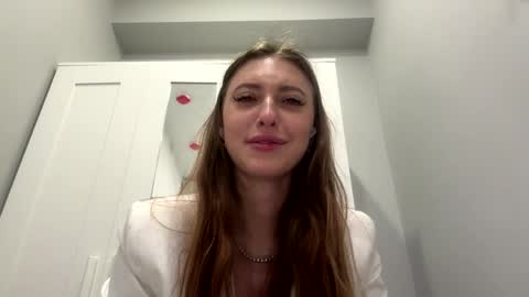 Snapshot of kymberlyrosenlof chatting on April 4, 2026, 1:04 am Selena online show from April 4, 2026, 1:04 am