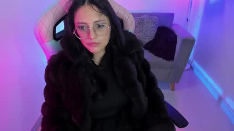 Kyomi online show from December 10, 2024, 12:16 pm