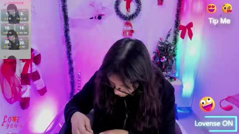 Kyomi online show from December 3, 2025, 1:42 pm