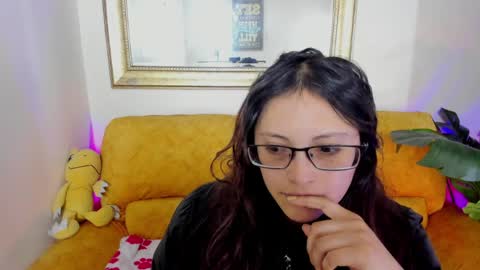Kyomi online show from April 27, 2026, 12:14 pm