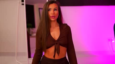 Kyssa online show from December 1, 2025, 8:25 pm