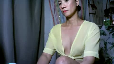 Snapshot of kyutshyne chatting on February 8, 2025, 1:00 am kyutshyne online show from February 8, 2025, 1:00 am