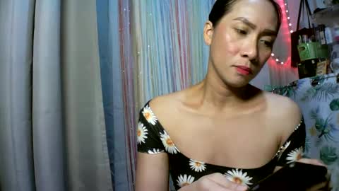 Snapshot of kyutshyne chatting on February 17, 2025, 3:25 am kyutshyne online show from February 17, 2025, 3:25 am