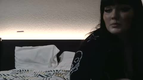 Snapshot of l1lybaby chatting on May 18, 2026, 4:40 am Lily online show from May 18, 2026, 4:40 am