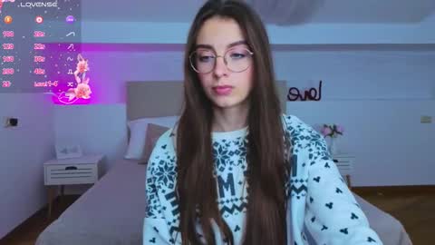 Margo  online show from September 28, 2025, 9:31 pm