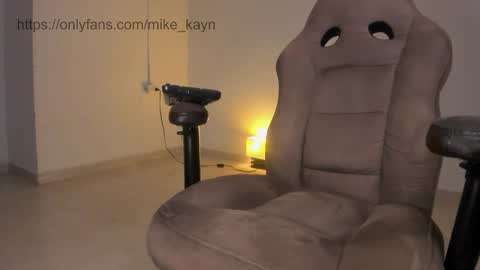 Snapshot of l3m0nb0y_ chatting on March 27, 2026, 2:50 pm l3m0nb0y_ online show from March 27, 2026, 2:50 pm