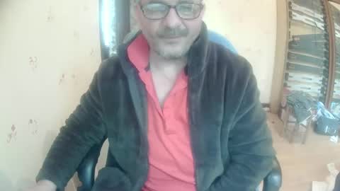 l__0__l online show from January 5, 2025, 11:15 am