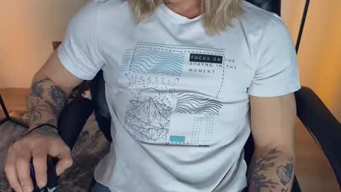 Adonis online show from November 17, 2025, 11:49 am