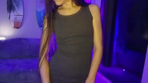 Snapshot of l_and_elle chatting on July 21, 2026, 2:25 am Giselle online show from July 21, 2026, 2:25 am