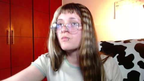 Snapshot of la_femme_fatale_ chatting on September 26, 2025, 10:47 pm Hanna FREE ONLYFANS  online show from September 26, 2025, 10:47 pm