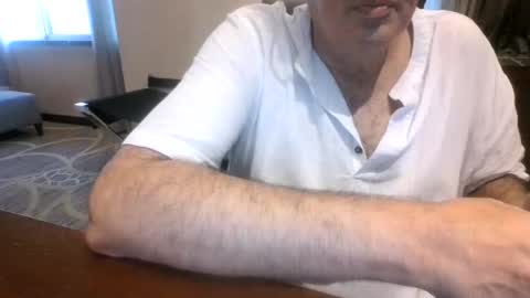 la_guyy online show from June 19, 2026, 9:46 am