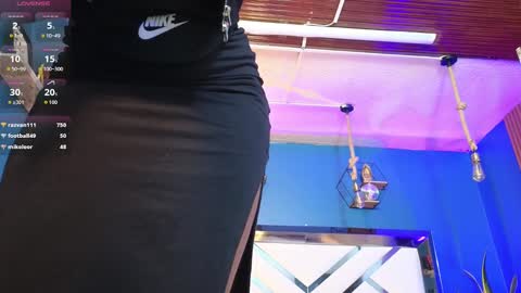 Cris  online show from October 18, 2025, 11:00 am