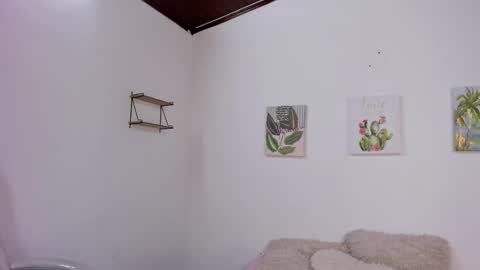 Snapshot of laara_croft chatting on October 10, 2025, 10:53 pm  L A R A   online show from October 10, 2025, 10:53 pm