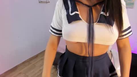 Snapshot of laara_croft chatting on October 24, 2025, 9:00 pm  L A R A   online show from October 24, 2025, 9:00 pm