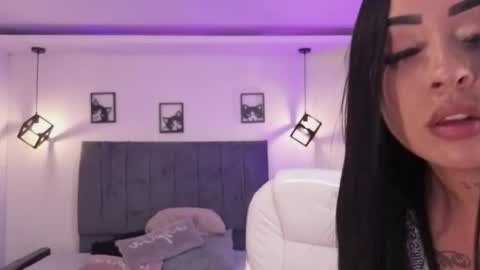  L A R A   online show from March 14, 2026, 9:53 pm