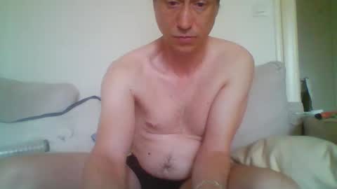 labelette007 online show from May 2, 2026, 11:59 am