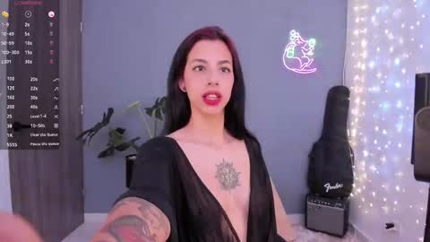 Labrika online show from September 12, 2025, 3:01 pm