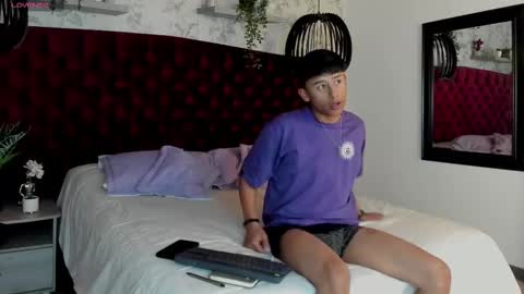 labrinthteasing online show from March 6, 2025, 8:16 pm