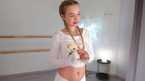 labubumia online show from September 25, 2025, 9:35 am