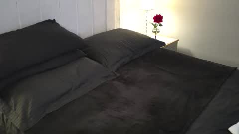 Lacey Love online show from April 25, 2026, 1:41 pm