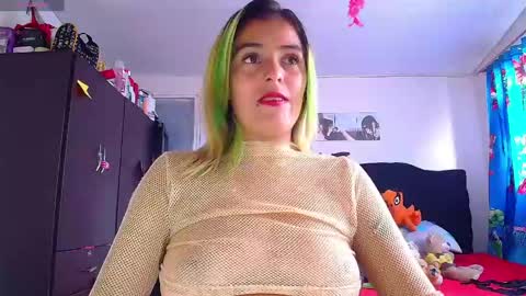 Valentina online show from May 6, 2026, 7:41 pm
