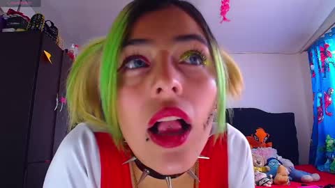 Valentina online show from May 8, 2026, 7:52 pm
