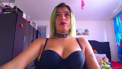 Valentina online show from May 12, 2026, 8:17 pm