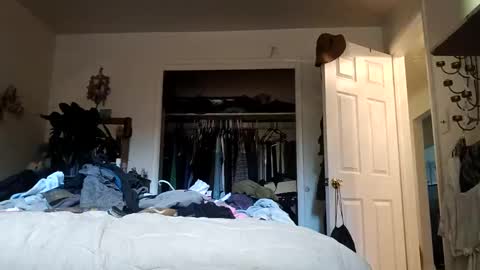 lacybell online show from October 4, 2025, 1:20 pm