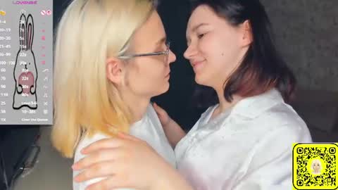 Snapshot of lacyedison chatting on June 13, 2026, 7:12 pm Violet and Isabel online show from June 13, 2026, 7:12 pm