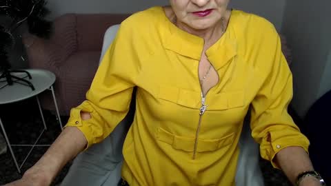 Snapshot of lada_abo_abo chatting on January 17, 2025, 7:51 am LADA online show from January 17, 2025, 7:51 am