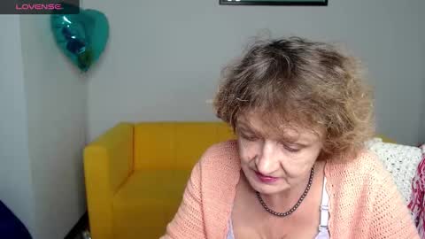 Snapshot of lada_abo_abo chatting on February 19, 2025, 2:12 am LADA online show from February 19, 2025, 2:12 am