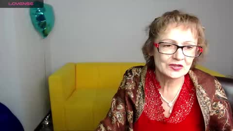 Snapshot of lada_abo_abo chatting on February 20, 2025, 7:08 pm LADA online show from February 20, 2025, 7:08 pm