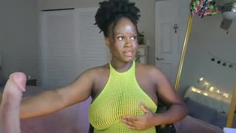 La Diosa Selene online show from July 18, 2026, 2:27 am