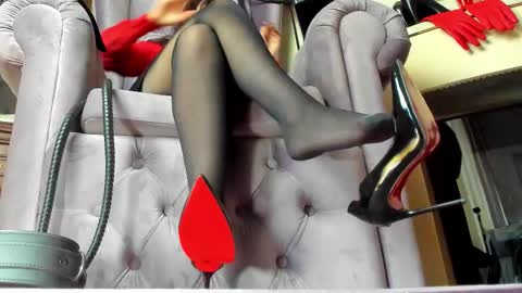 Snapshot of lady__leather chatting on October 4, 2025, 11:08 am GoddessLeather online show from October 4, 2025, 11:08 am