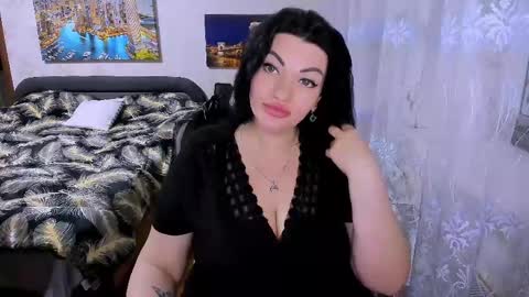 lady_boom_ online show from April 25, 2026, 5:32 pm