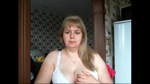 Snapshot of lady_cute_cat chatting on September 16, 2025, 2:34 am lady cute cat29 online show from September 16, 2025, 2:34 am