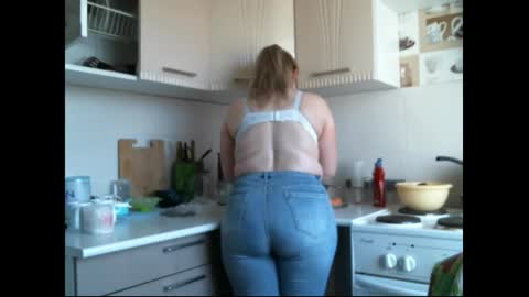 Snapshot of lady_cute_cat chatting on September 24, 2025, 2:37 am lady cute cat29 online show from September 24, 2025, 2:37 am