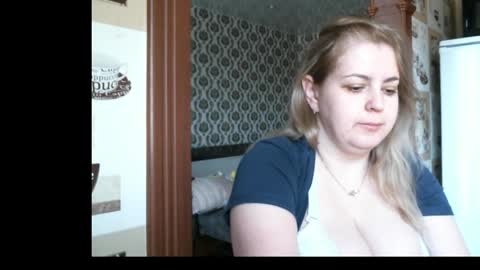 lady cute cat29 online show from April 28, 2026, 2:49 am