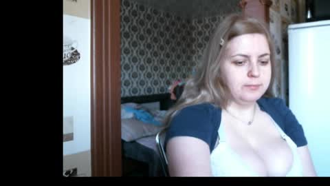 lady cute cat29 online show from April 29, 2026, 1:43 am