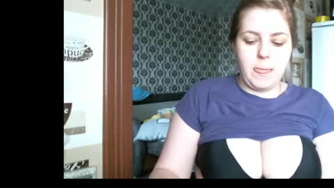 lady cute cat29 online show from May 7, 2026, 3:12 am